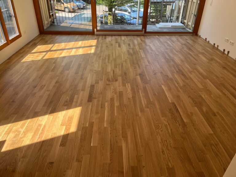 Parkettboden in Esslingen - sauber, präzise und staubarm verlegt von ArtBodenleger